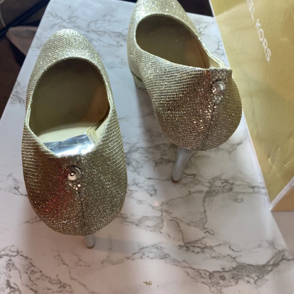 Michael Kors Ionna Pump Silver Glitter Heels Size 10M with Box - Picture 4 of 12